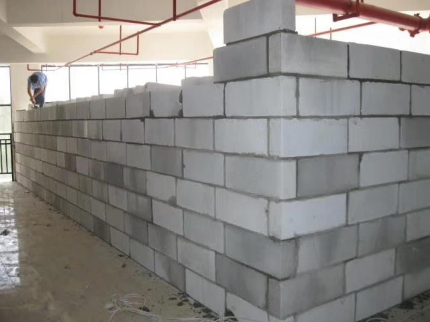 徐水蒸压加气混凝土砌块承重墙静力和抗震性能的研究